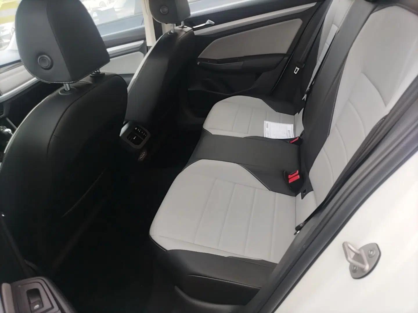 Volkswagen Bora 2026 200TSI DSG Yuexing Navigation Edition — миниатюра 20
