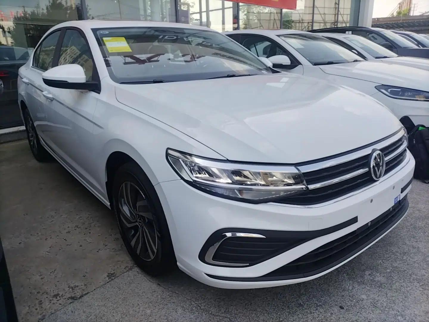 Volkswagen Bora 2026 200TSI DSG Yuexing Navigation Edition — миниатюра 3