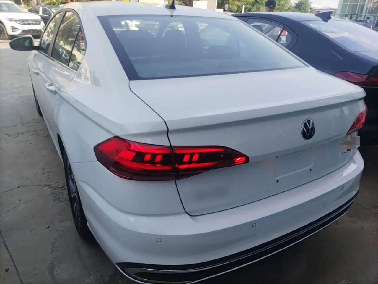 Volkswagen Bora 2026 200TSI DSG Yuexing Navigation Edition — миниатюра 5