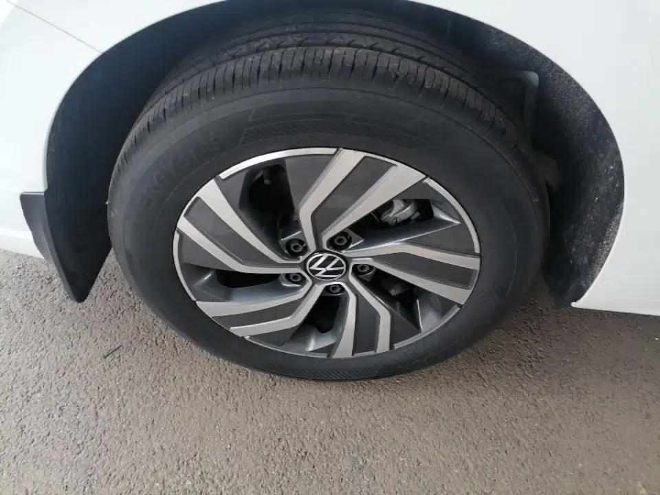 Volkswagen Bora 2025 200TSI DSG Enjoy Driving Navigation Edition — миниатюра 11