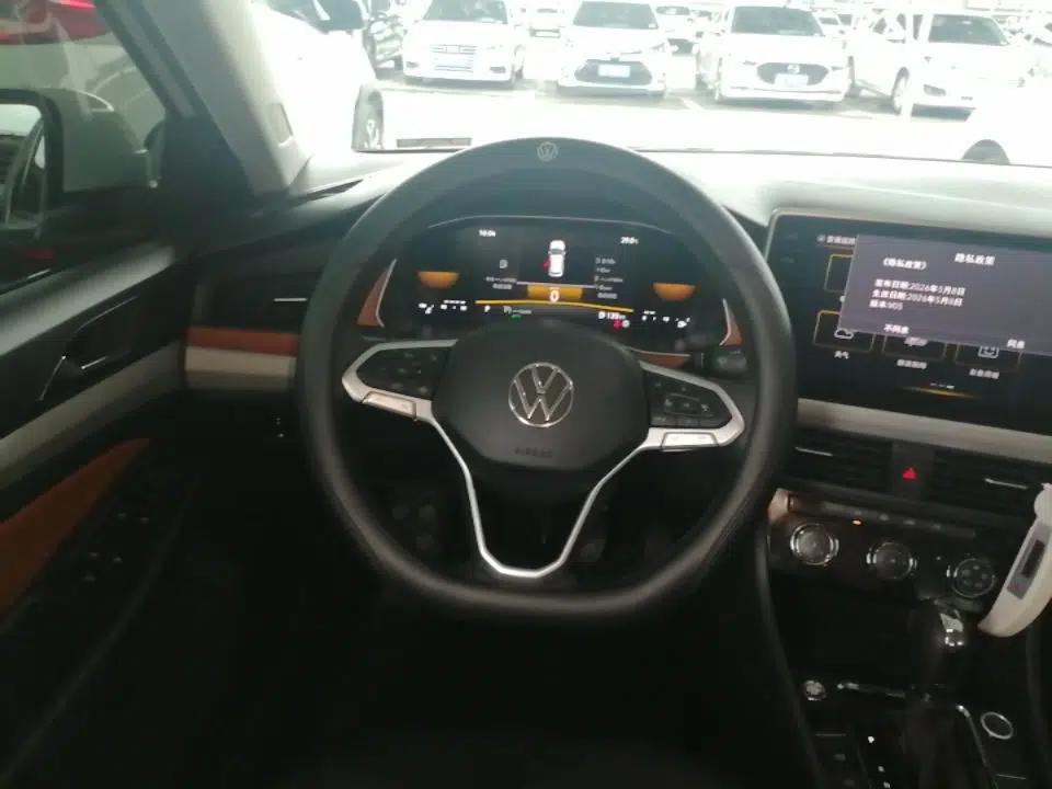 Volkswagen Bora 2025 200TSI DSG Enjoy Driving Navigation Edition — миниатюра 13