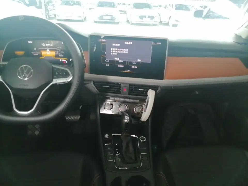 Volkswagen Bora 2025 200TSI DSG Enjoy Driving Navigation Edition — миниатюра 15