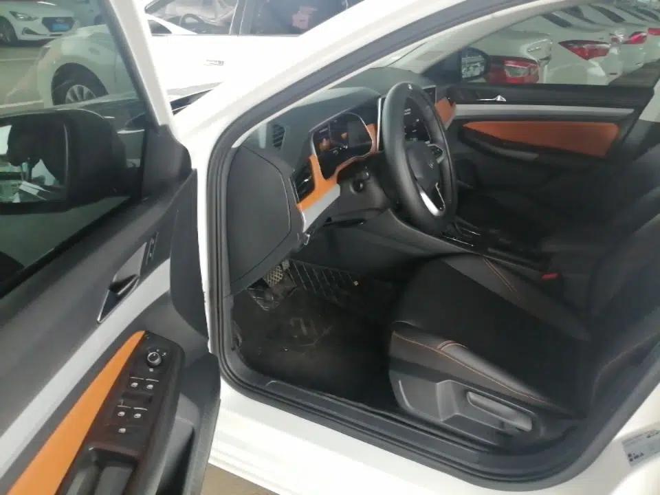 Volkswagen Bora 2025 200TSI DSG Enjoy Driving Navigation Edition — миниатюра 18