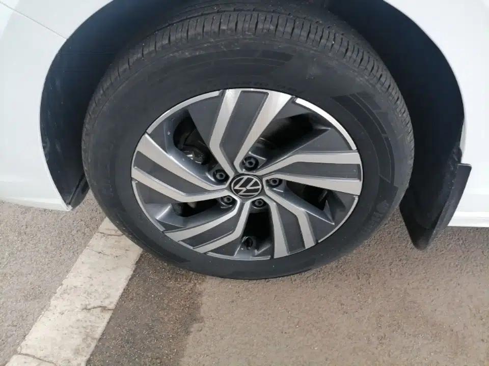 Volkswagen Bora 2025 200TSI DSG Enjoy Driving Navigation Edition — миниатюра 10