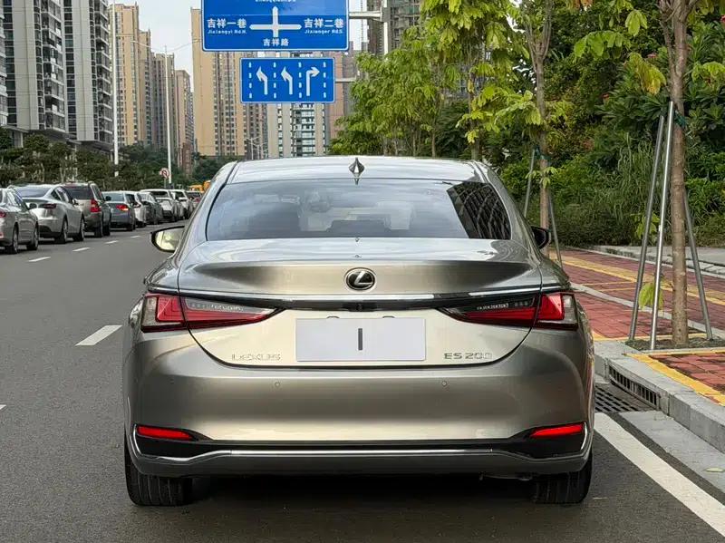 Lexus ES 2018 200 Premium Edition (China VI Emission Standard) — миниатюра 4