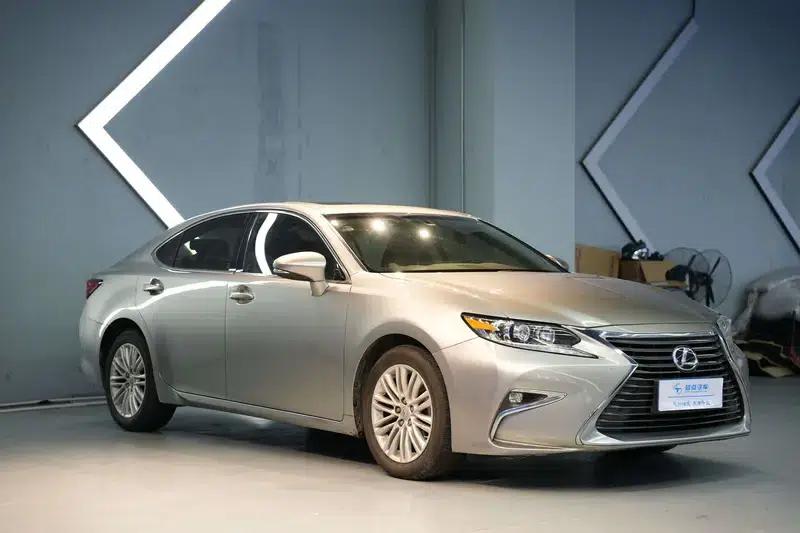 Lexus ES 2015 200 Comfort Edition — миниатюра 3