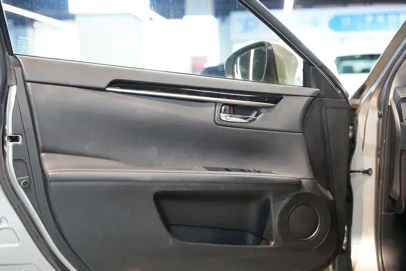 Lexus ES 2015 200 Comfort Edition — миниатюра 26
