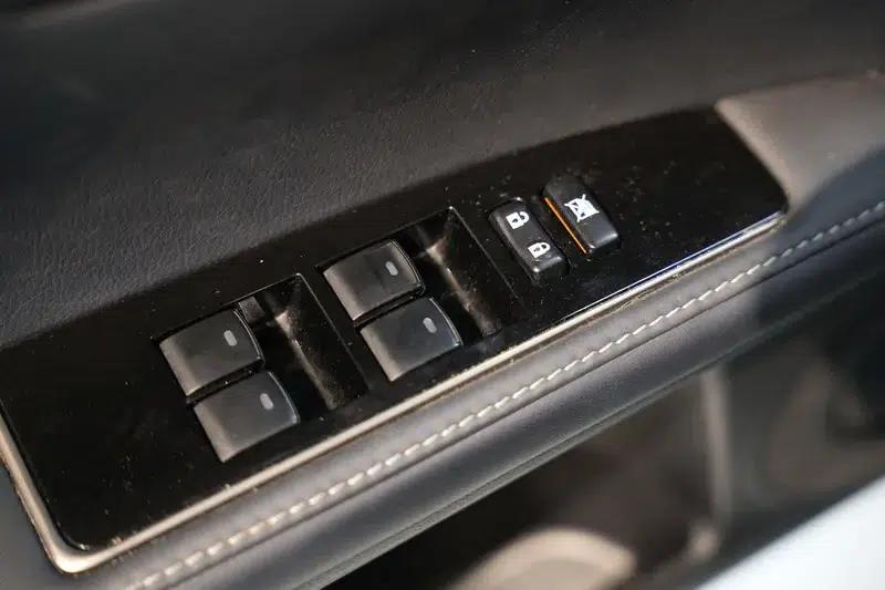 Lexus ES 2015 200 Comfort Edition — миниатюра 27