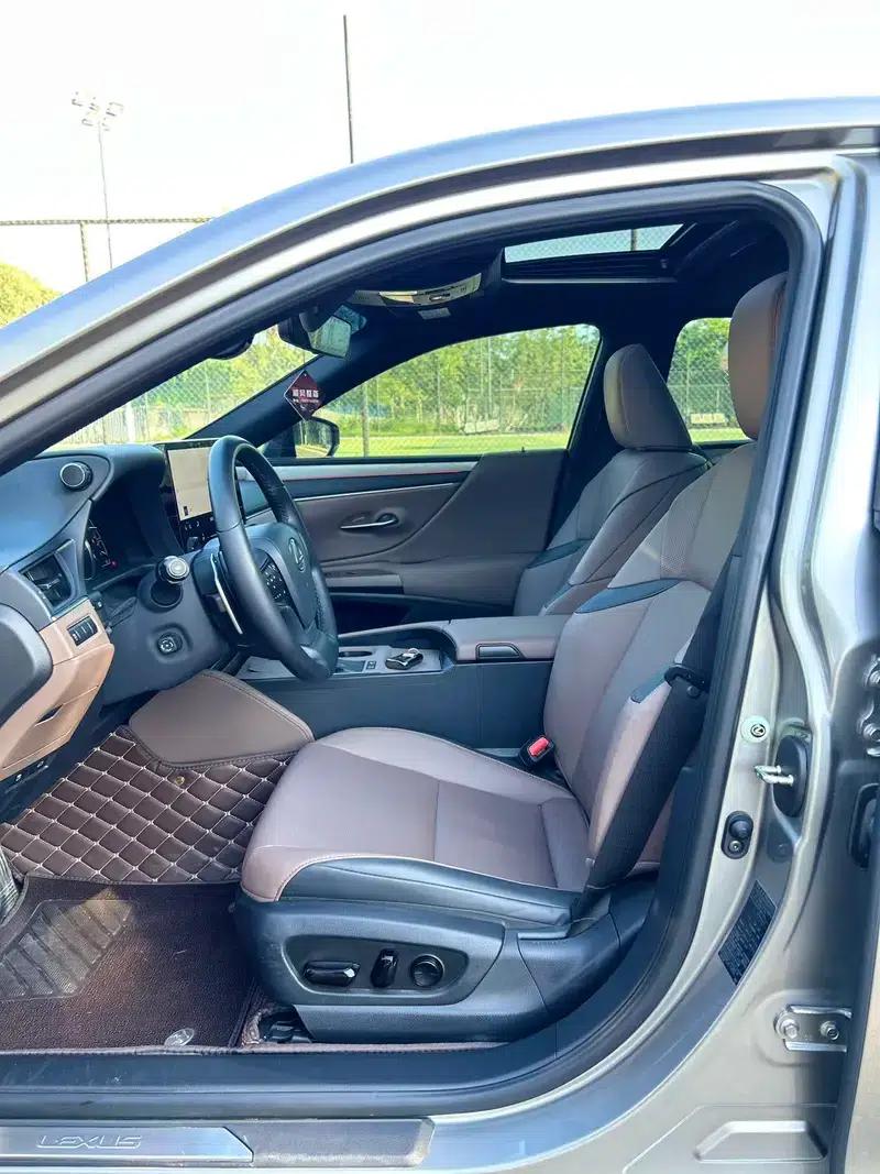 Lexus ES 2025 300h Premium Edition — миниатюра 12