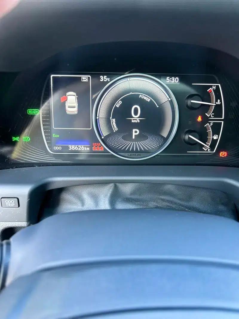 Lexus ES 2025 300h Premium Edition — миниатюра 10