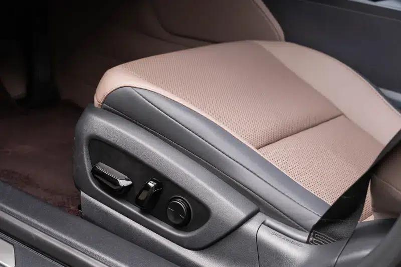 Lexus ES 2025 300h Premium Edition — миниатюра 21