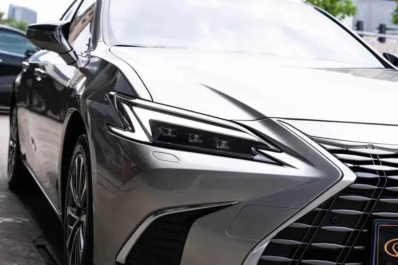 Lexus ES 2025 300h Premium Edition — миниатюра 6