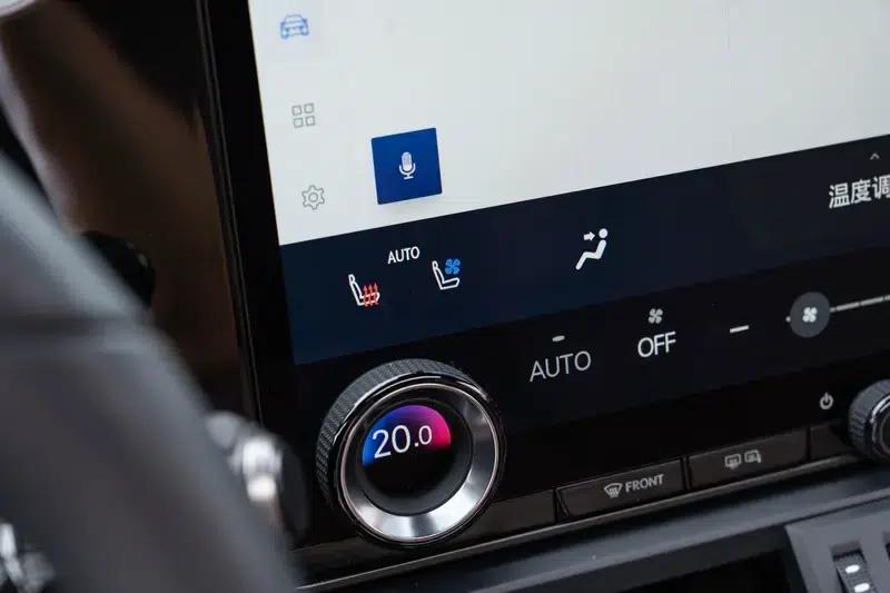 Lexus ES 2025 300h Premium Edition — миниатюра 9