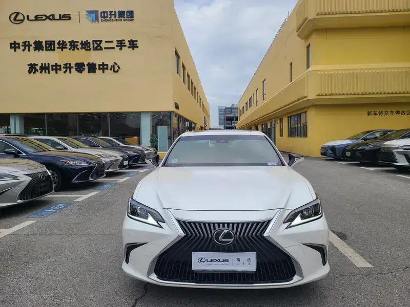 Lexus ES 2021 Model 200 Premium Edition — миниатюра 2