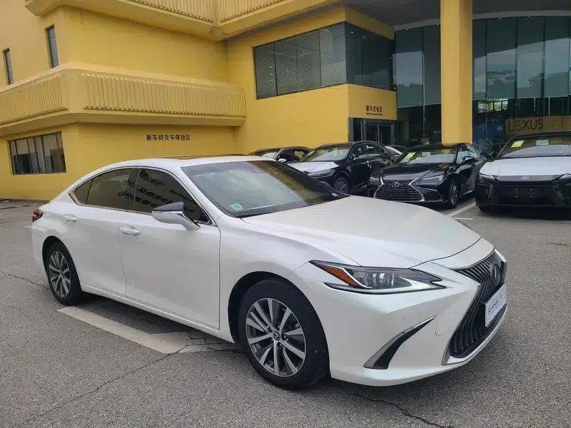 Lexus ES 2021 Model 200 Premium Edition — миниатюра 3