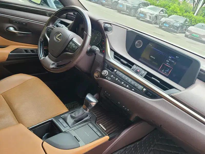 Lexus ES 2021 Model 200 Premium Edition — миниатюра 10