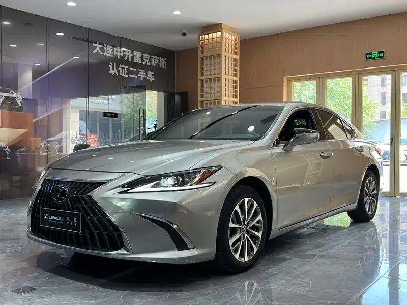 Lexus ES 2022 200 Premium Edition — миниатюра 1