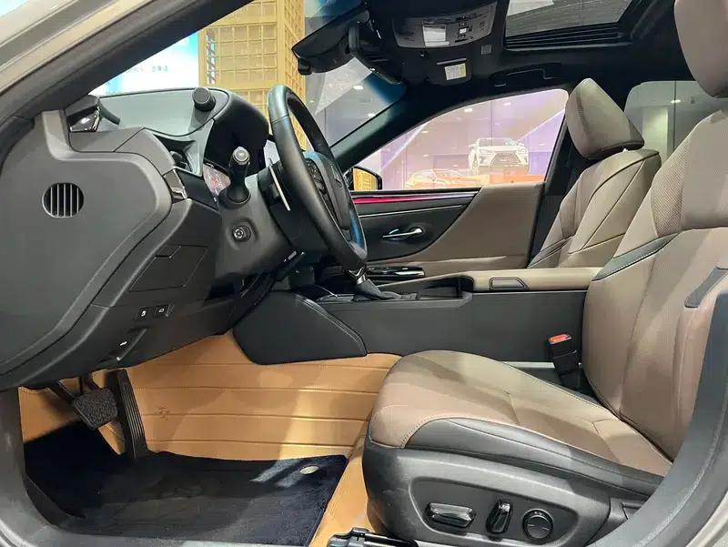 Lexus ES 2022 200 Premium Edition — миниатюра 13