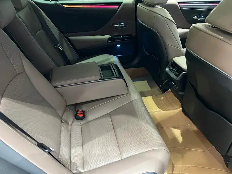 Lexus ES 2022 200 Premium Edition — миниатюра 17
