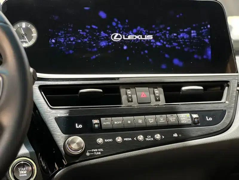 Lexus ES 2022 200 Premium Edition — миниатюра 7