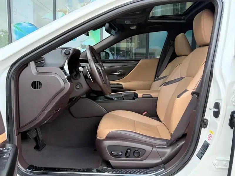 Lexus ES 2018 200 Premium Edition (China VI Emission Standard) — миниатюра 16