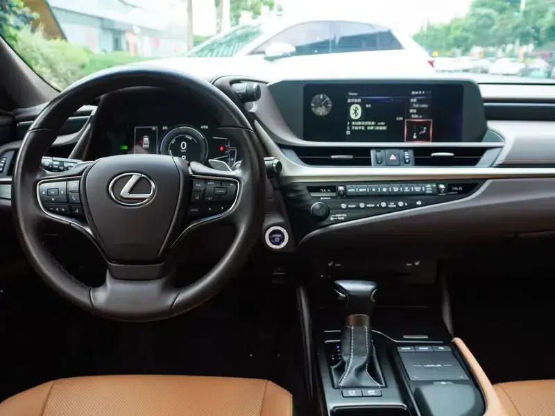 Lexus ES 2020 300h Premium Edition (China V Emission Standard) — миниатюра 11