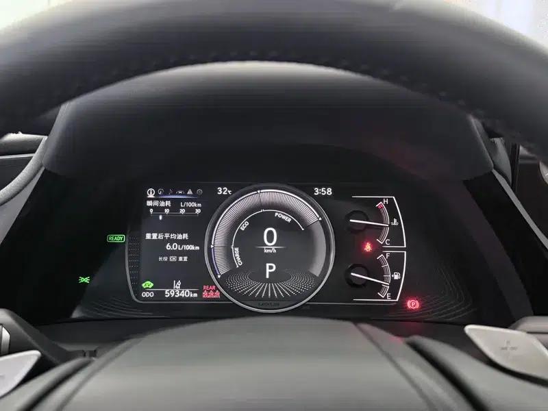 Lexus ES 2022 300h Premium Edition — миниатюра 13