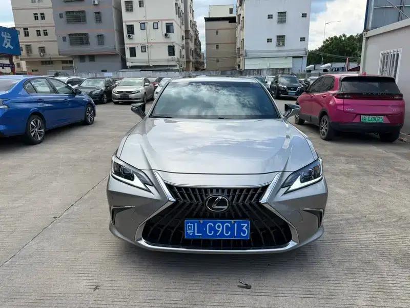 Lexus ES 2022 200 Premium Edition — миниатюра 2