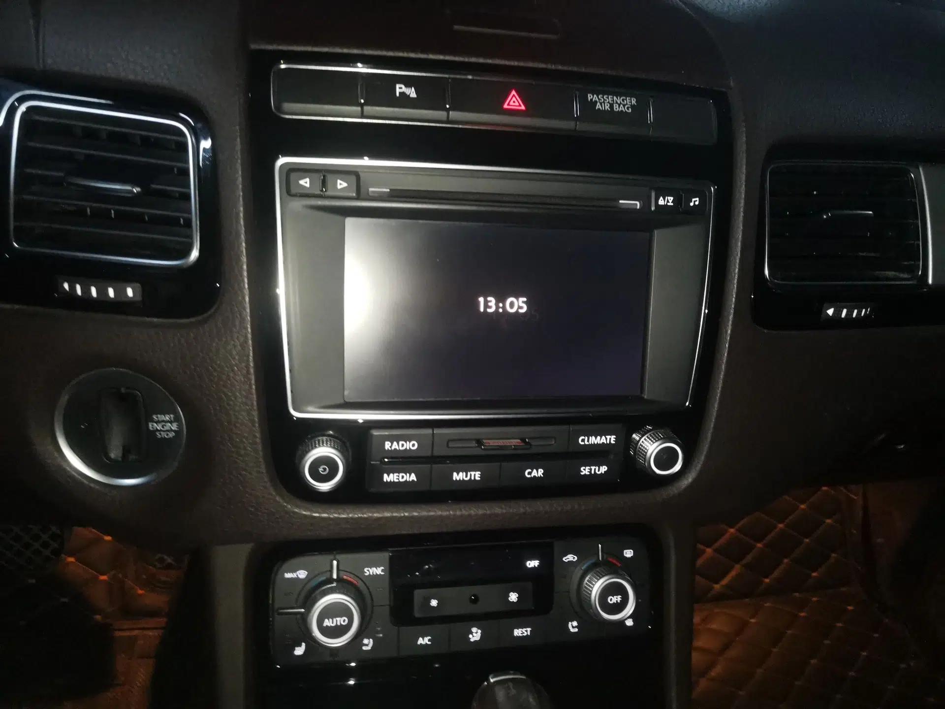 Volkswagen Touareg 2016 3.0 TSI Standard Version — миниатюра 13