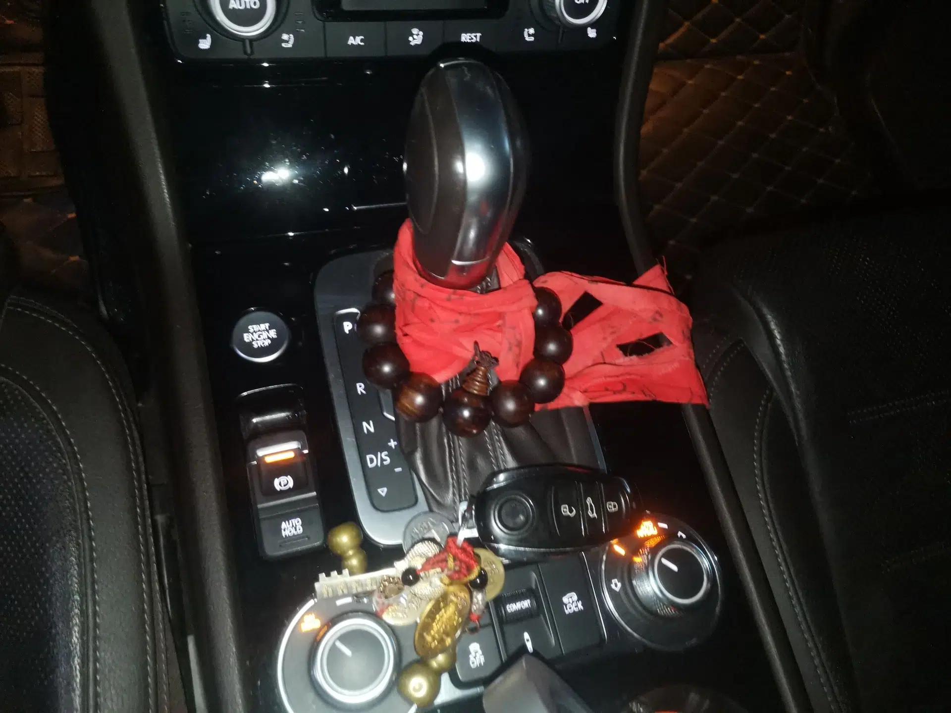 Volkswagen Touareg 2016 3.0 TSI Standard Version — миниатюра 14