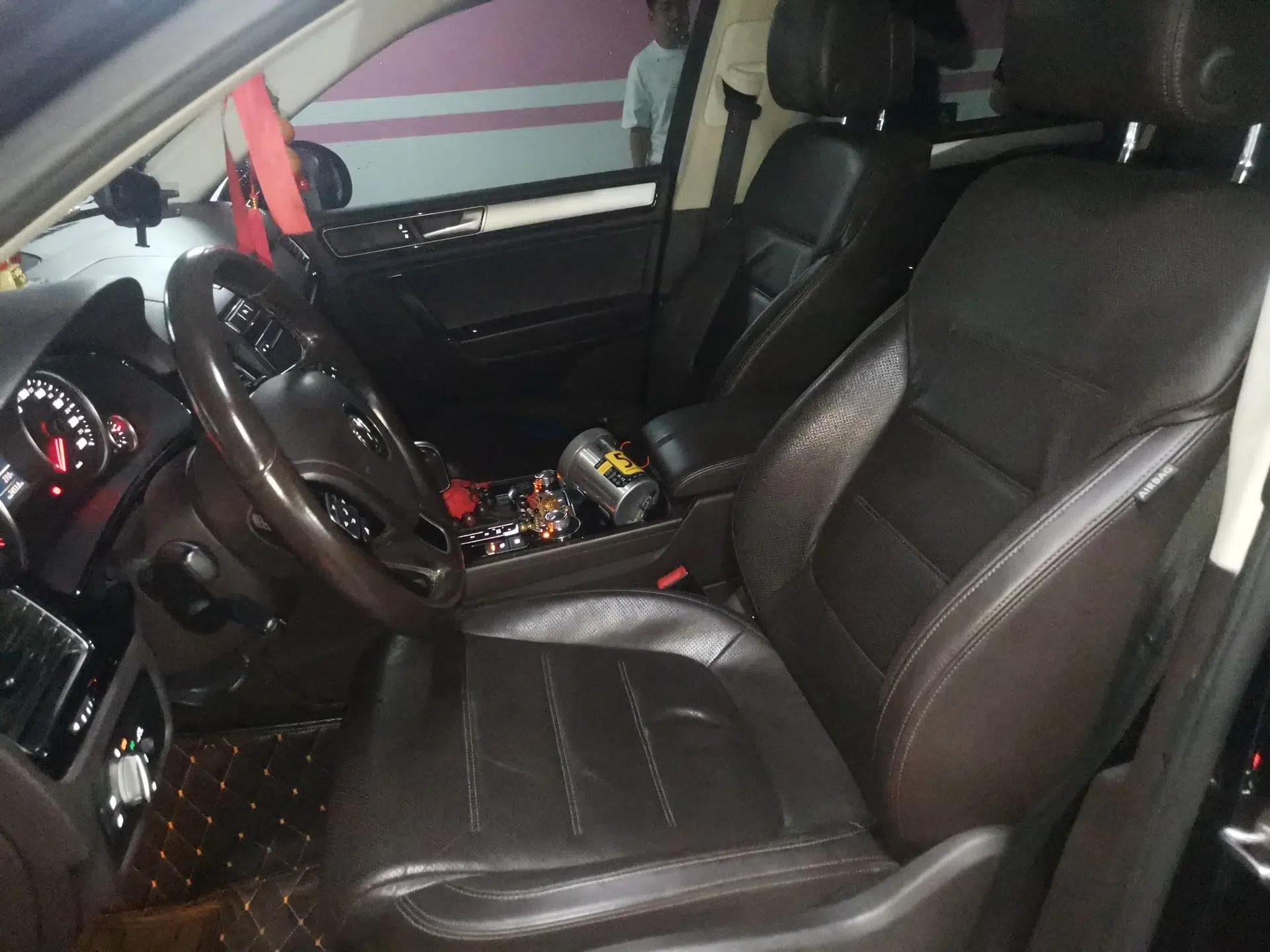 Volkswagen Touareg 2016 3.0 TSI Standard Version — миниатюра 15