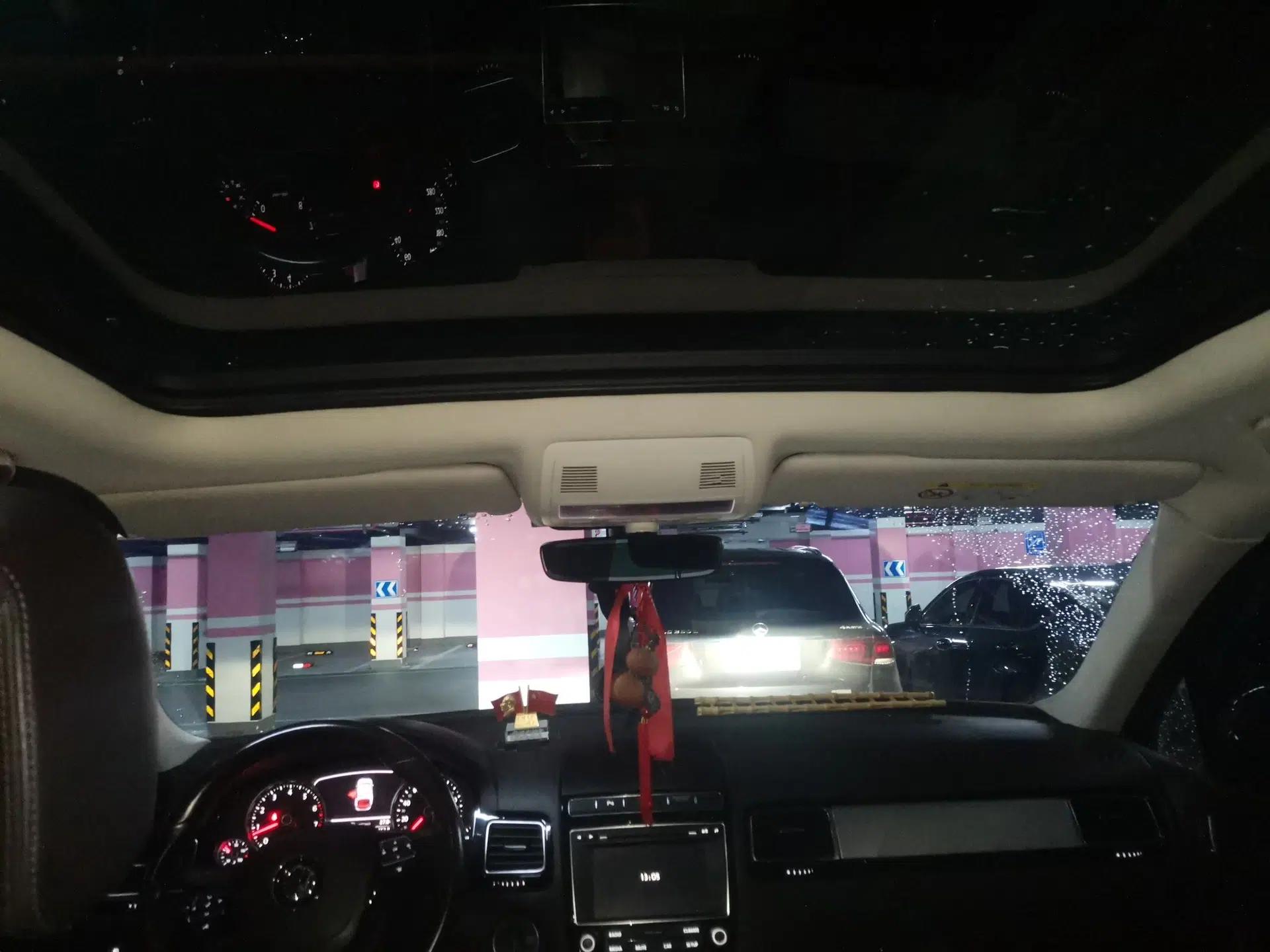 Volkswagen Touareg 2016 3.0 TSI Standard Version — миниатюра 18