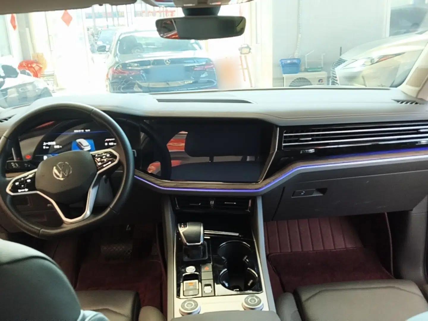 Volkswagen Touareg 2021 2.0 TSI Ruiyi Edition — миниатюра 12