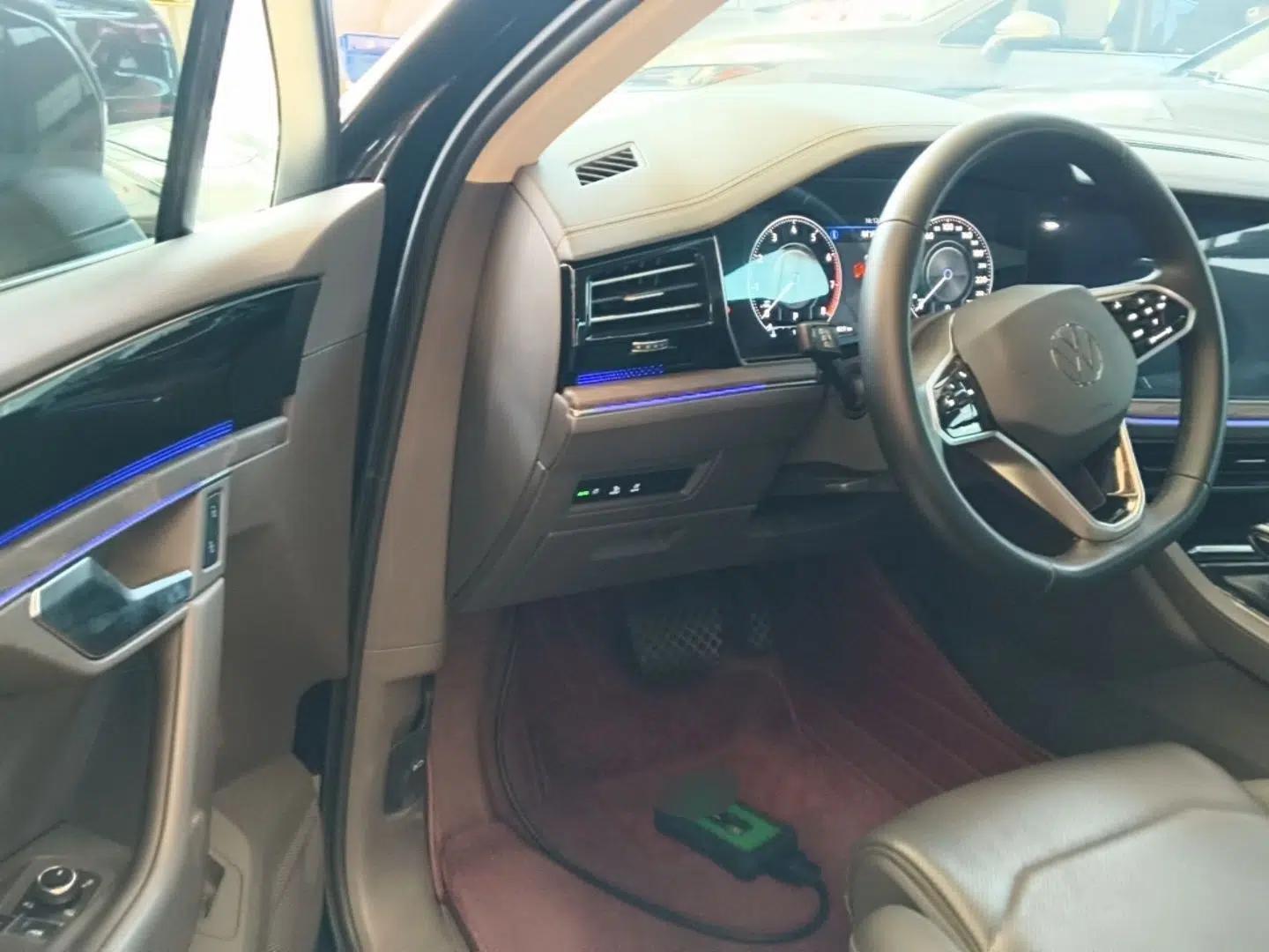 Volkswagen Touareg 2021 2.0 TSI Ruiyi Edition — миниатюра 18