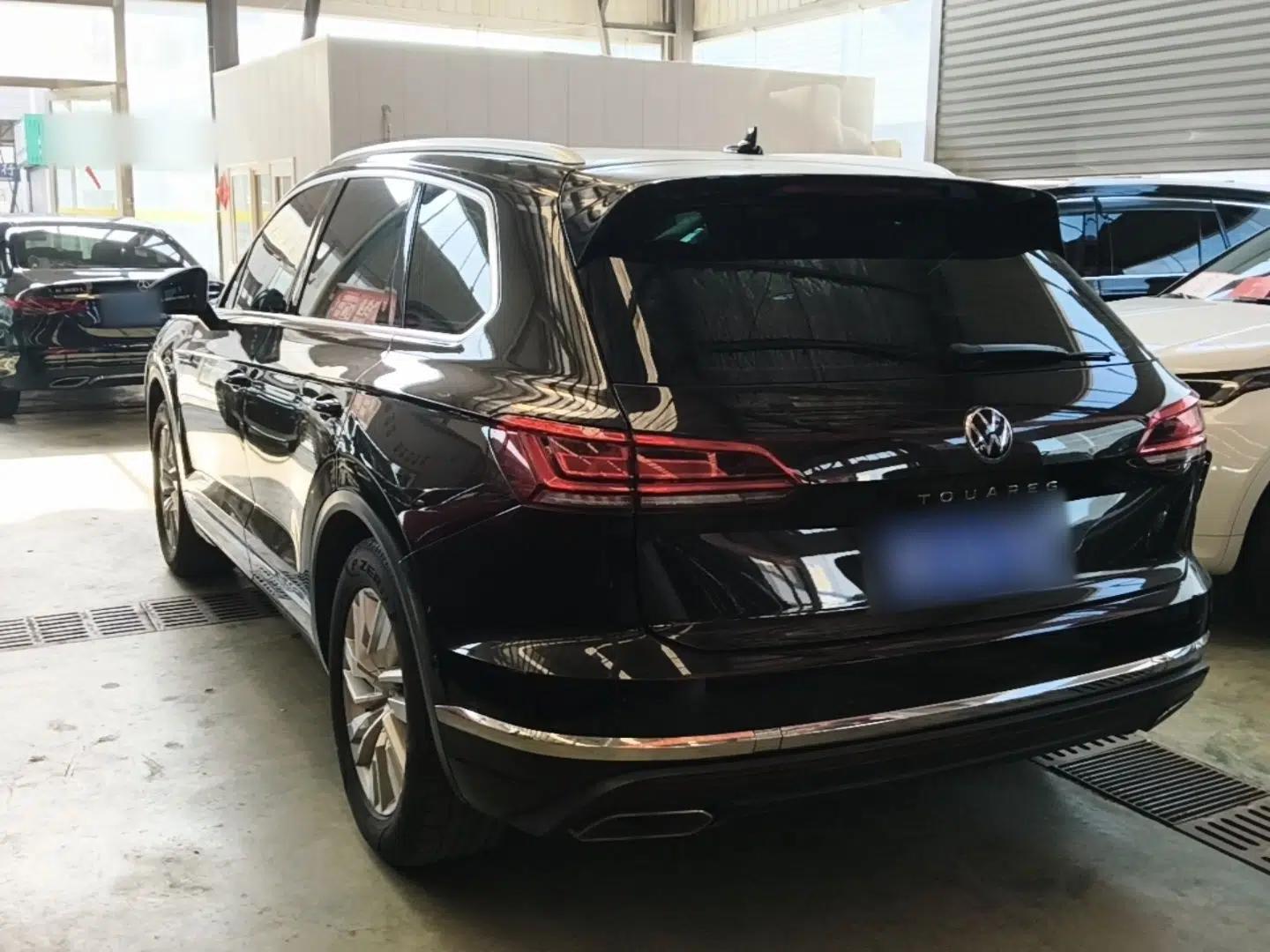 Volkswagen Touareg 2021 2.0 TSI Ruiyi Edition — миниатюра 4