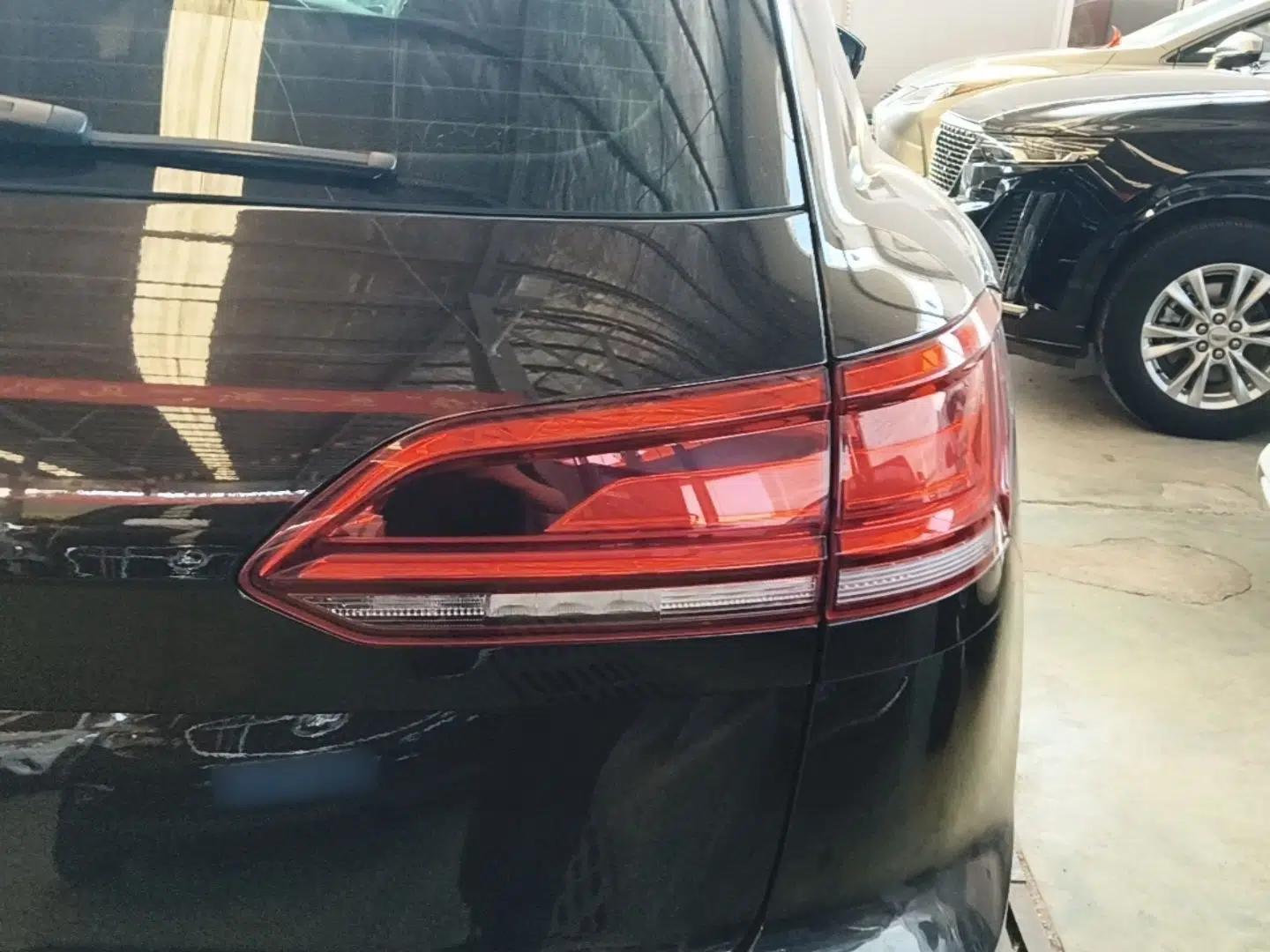 Volkswagen Touareg 2021 2.0 TSI Ruiyi Edition — миниатюра 9