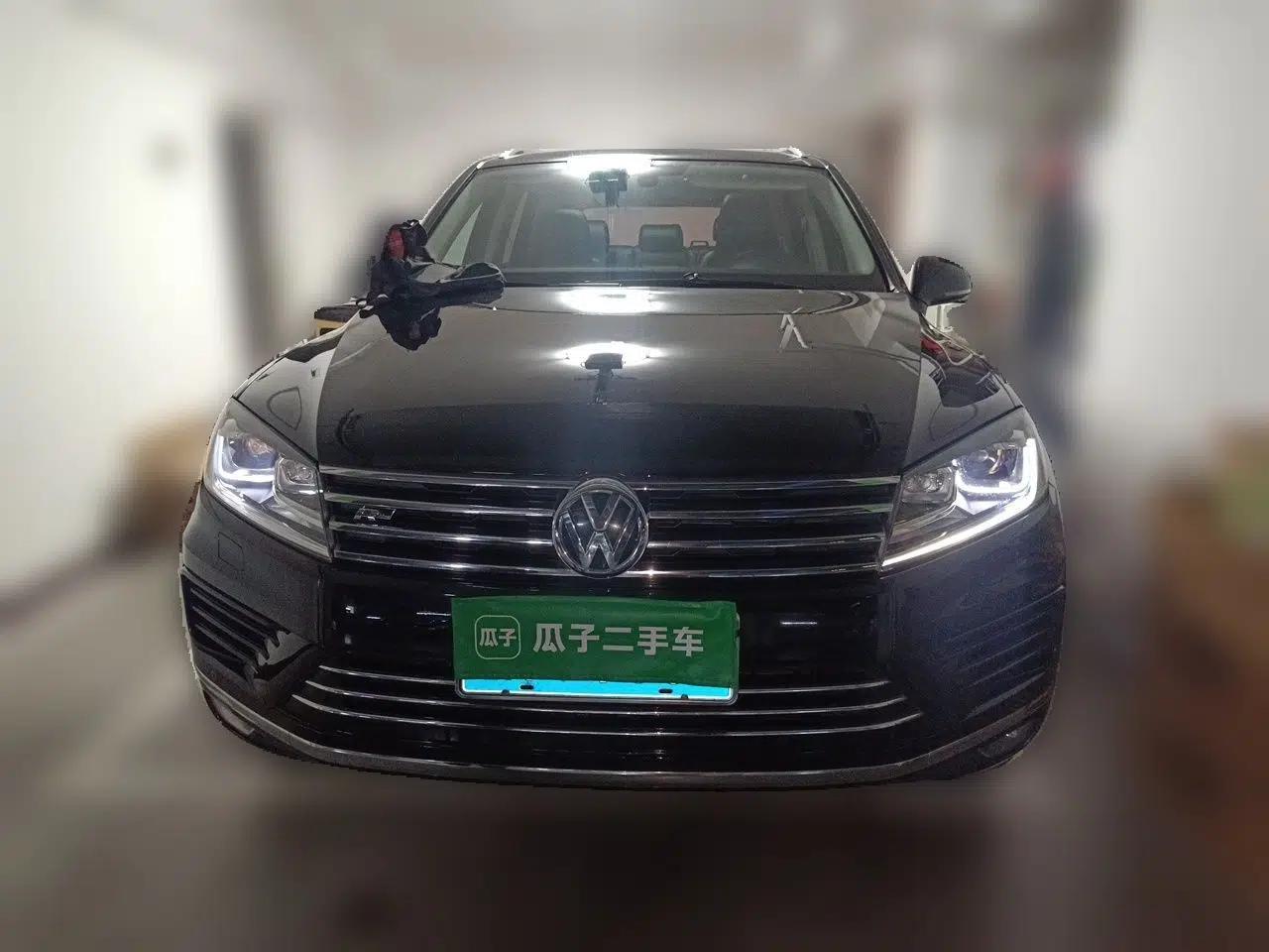 Volkswagen Touareg Volkswagen Touareg 2017 15th Anniversary Edition, 3.0-liter, 5 seats, automatic transmission, gasoline (imported) — миниатюра 2