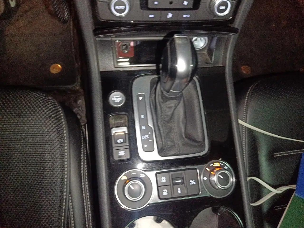 Volkswagen Touareg Volkswagen Touareg 2017 15th Anniversary Edition, 3.0-liter, 5 seats, automatic transmission, gasoline (imported) — миниатюра 14