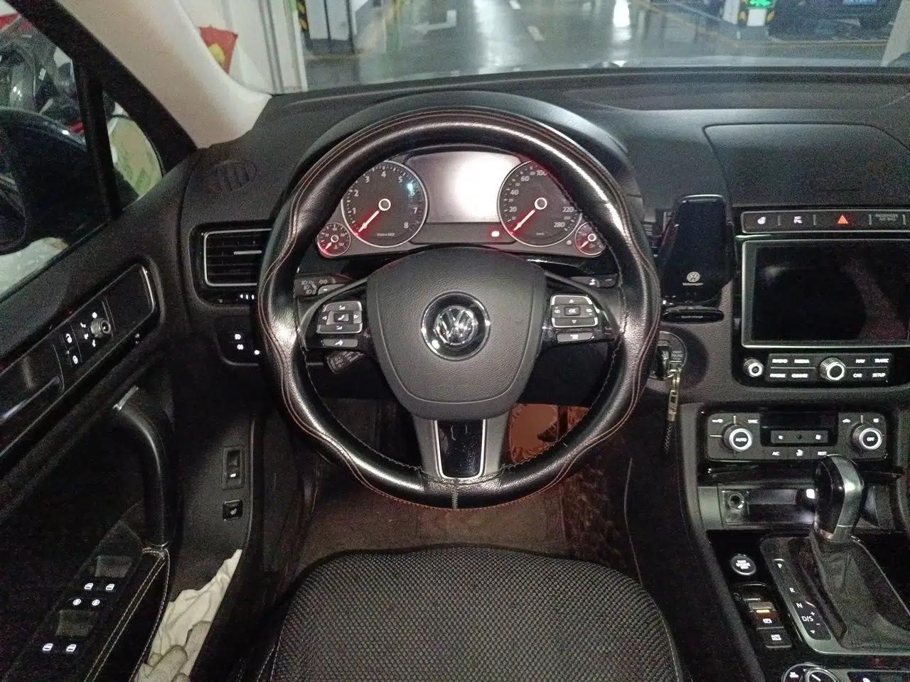 Volkswagen Touareg Volkswagen Touareg 2017 15th Anniversary Edition, 3.0-liter, 5 seats, automatic transmission, gasoline (imported) — миниатюра 10
