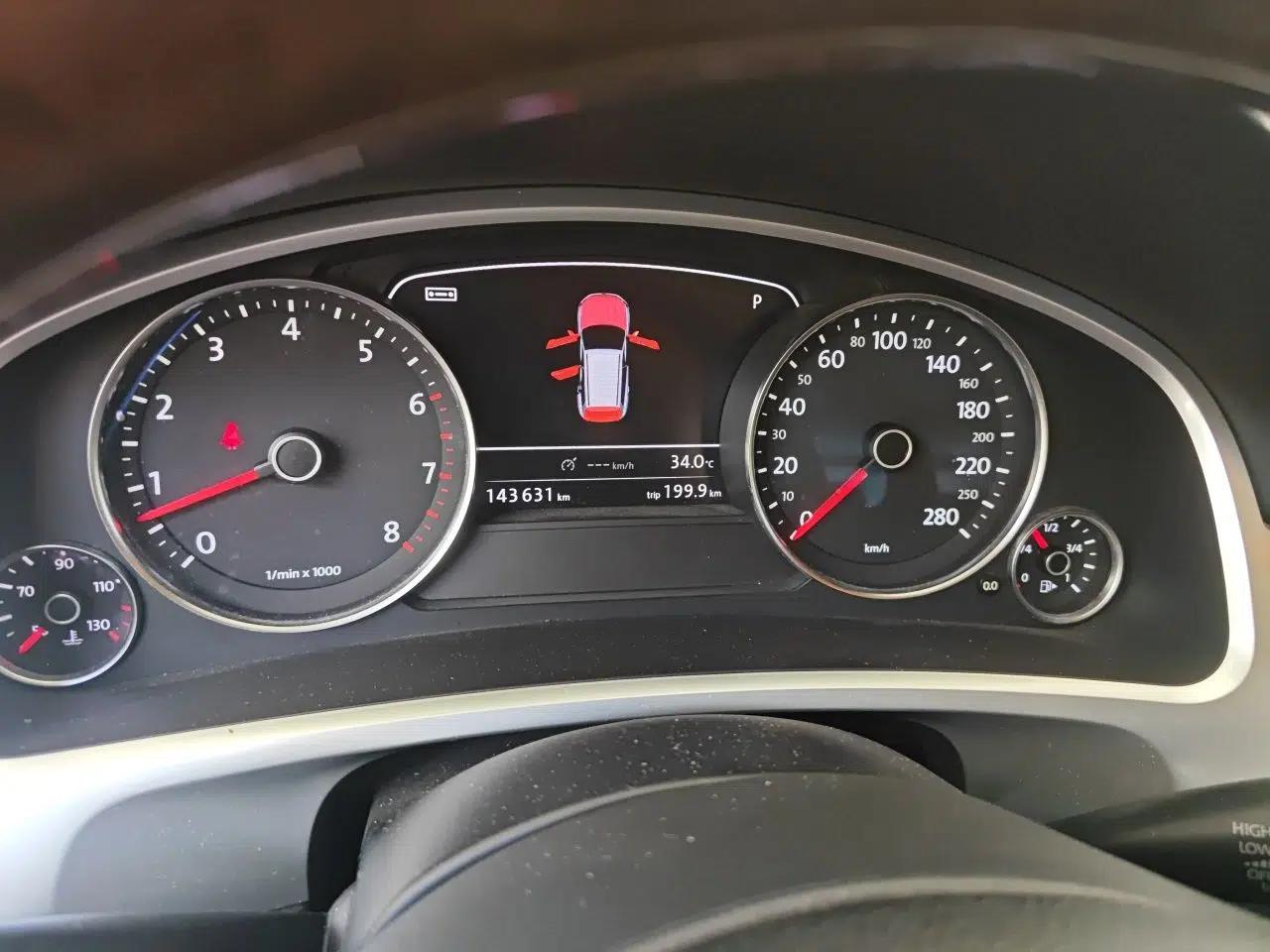 Volkswagen Touareg 2011 3.0 TSI Comfort Version — миниатюра 11