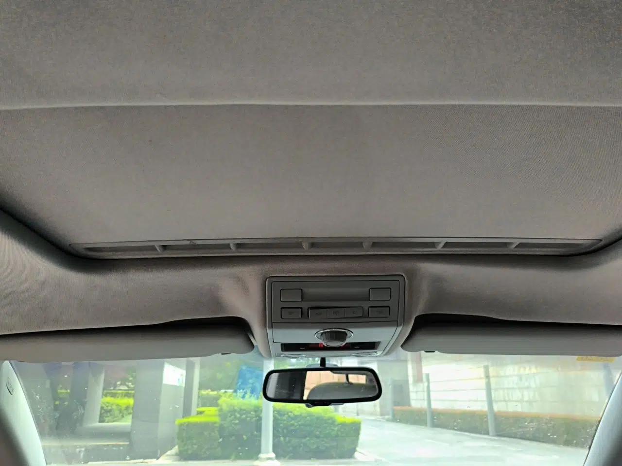 Volkswagen Touareg 2010 3.6 Limited Luxury Edition — миниатюра 18