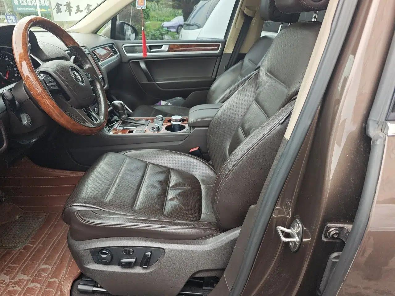 Volkswagen Touareg 2011 3.0 TSI Comfort Version — миниатюра 15