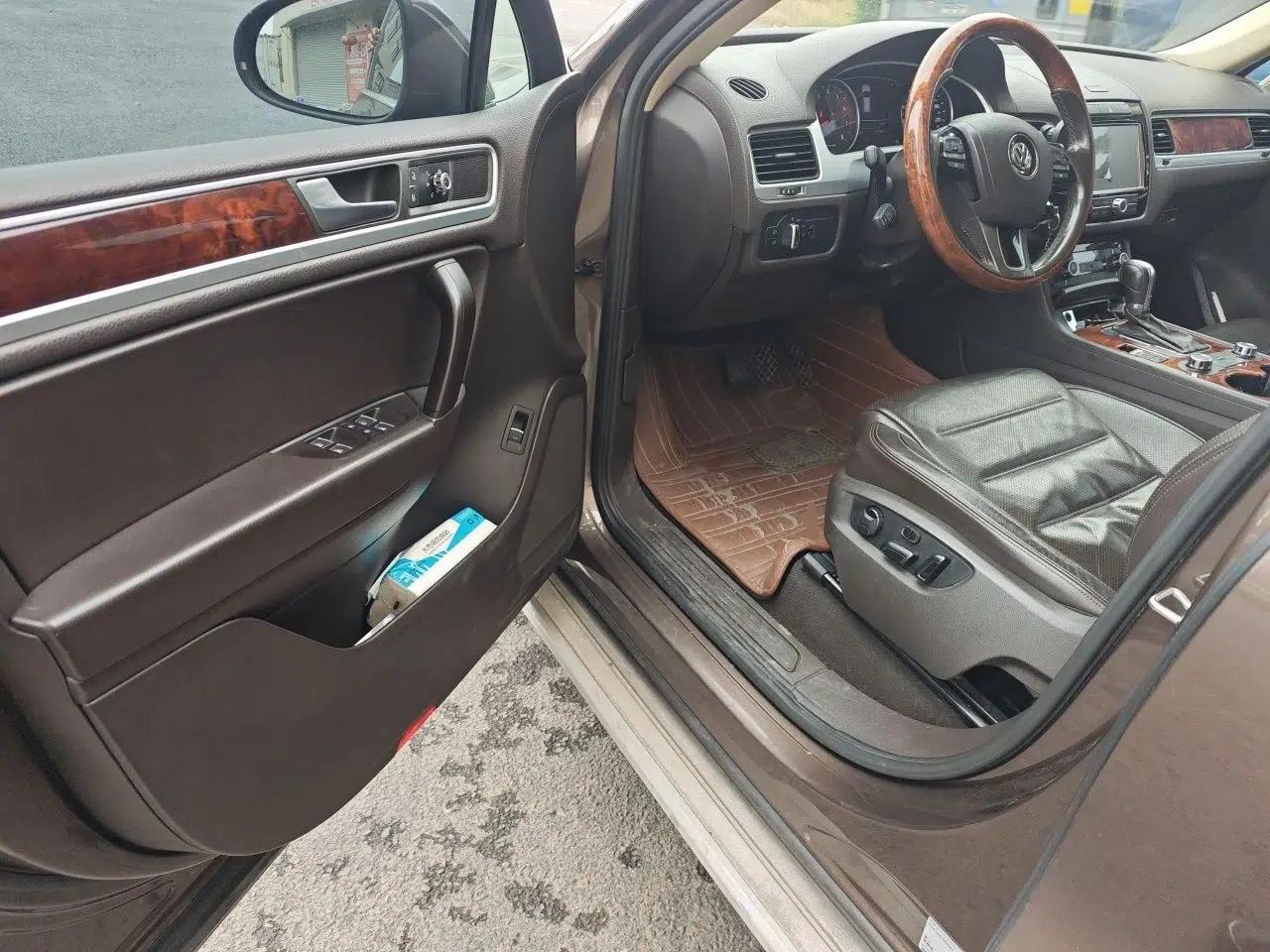 Volkswagen Touareg 2011 3.0 TSI Comfort Version — миниатюра 16