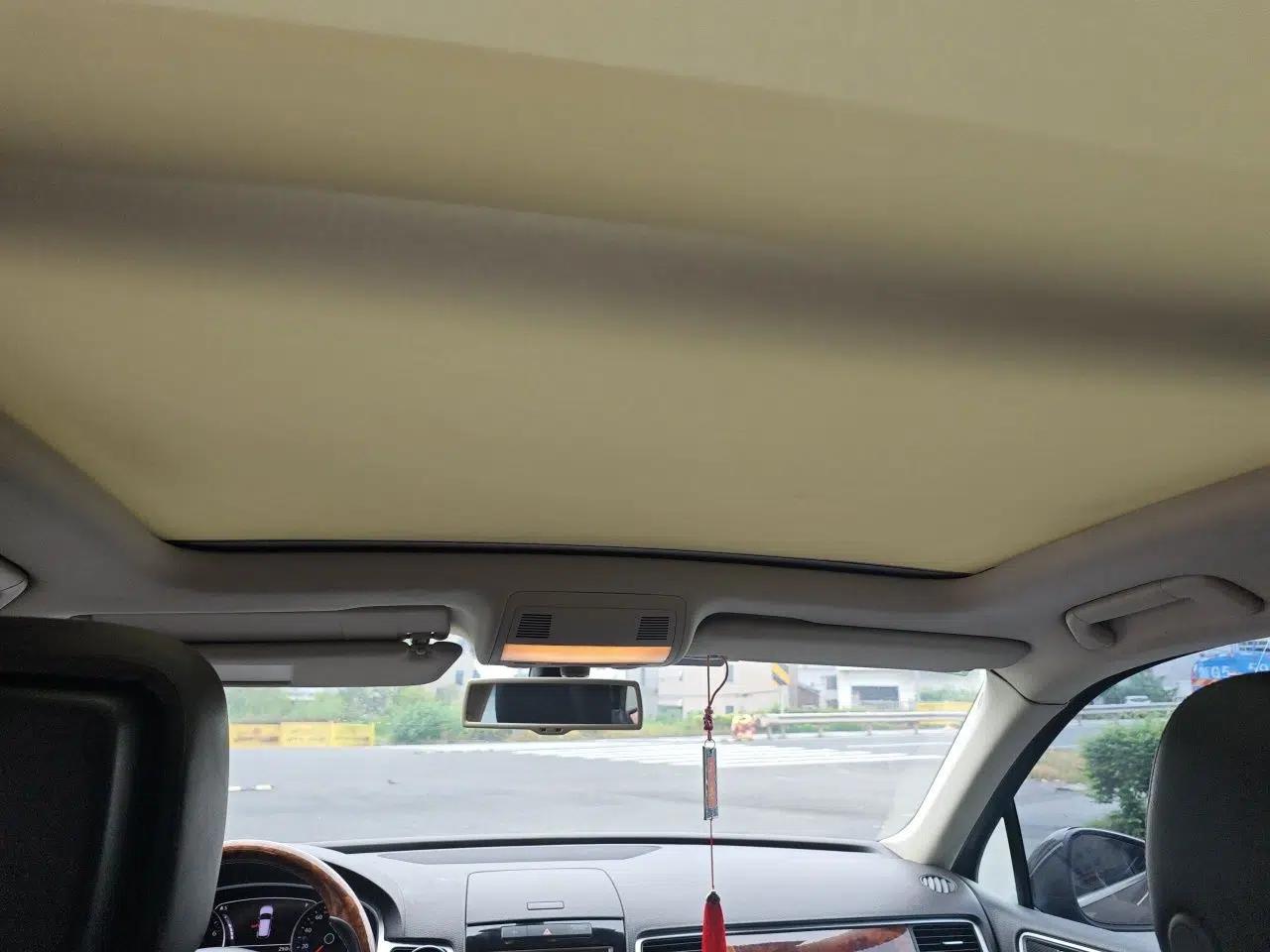 Volkswagen Touareg 2011 3.0 TSI Comfort Version — миниатюра 18
