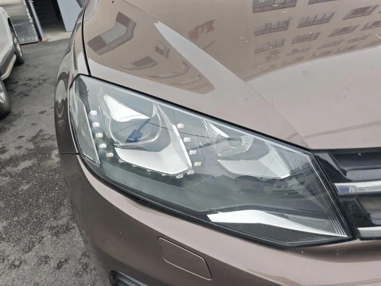 Volkswagen Touareg 2011 3.0 TSI Comfort Version — миниатюра 7