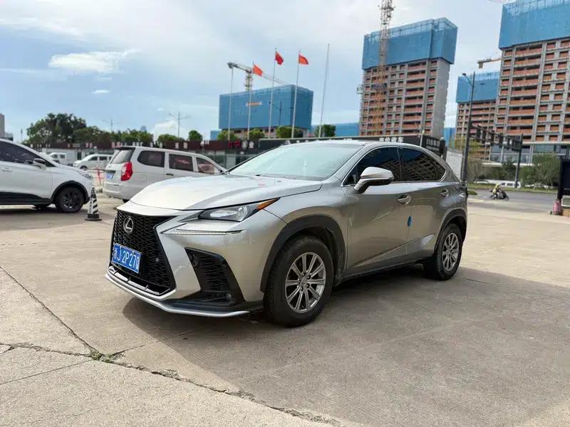 Lexus NX 2015 200 AWD Sport Edition — миниатюра 1