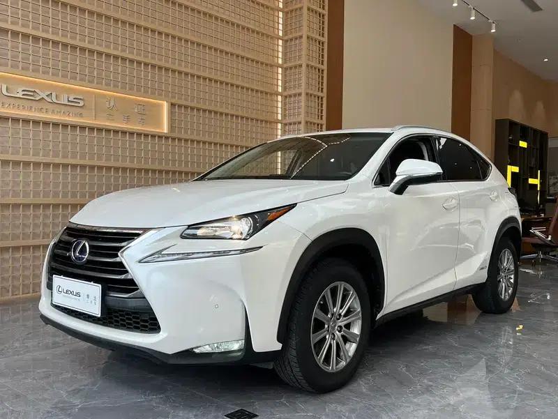 Lexus NX 2015 300h FWD Sport Edition — миниатюра 1