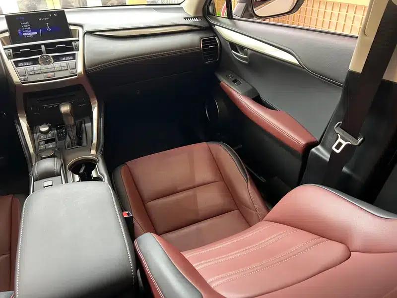 Lexus NX 2015 300h FWD Sport Edition — миниатюра 7