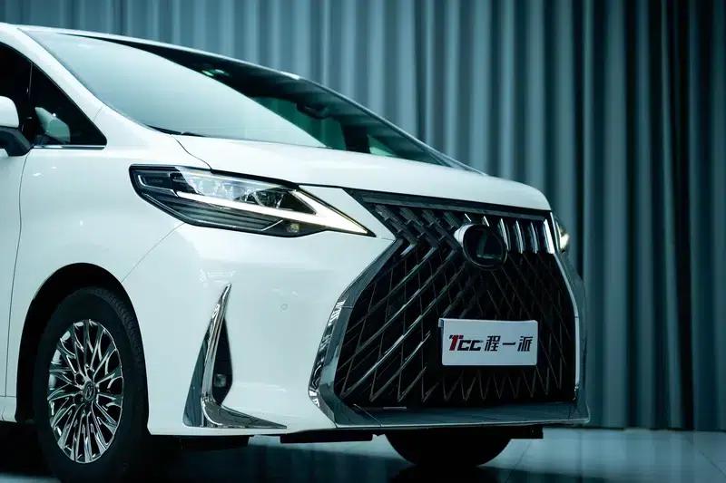 Lexus LM 2020 2.5L Automatic 4WD 4-Seater (Parallel Import) — миниатюра 5