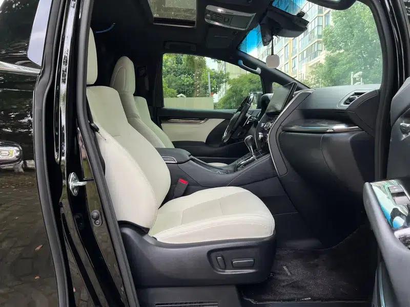 Lexus LM 2020 300h E-Four Four-Seat Executive Edition — миниатюра 21